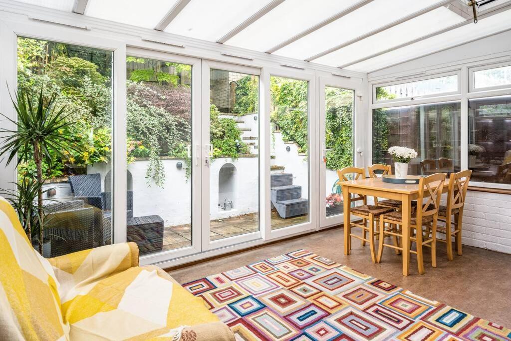 Stunning 4 Bedroom House In Central Bath Kültér fotó